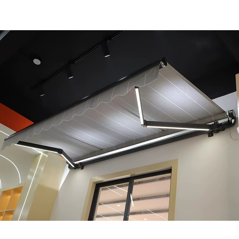 مظلة من قماش البوليستر الفاخر للبيع بالجملة مزودة بصمام ثنائي باعث للضوء وحماية من الأشعة فوق البنفسجية ومظلة كهربائية خارجية قابلة للطي